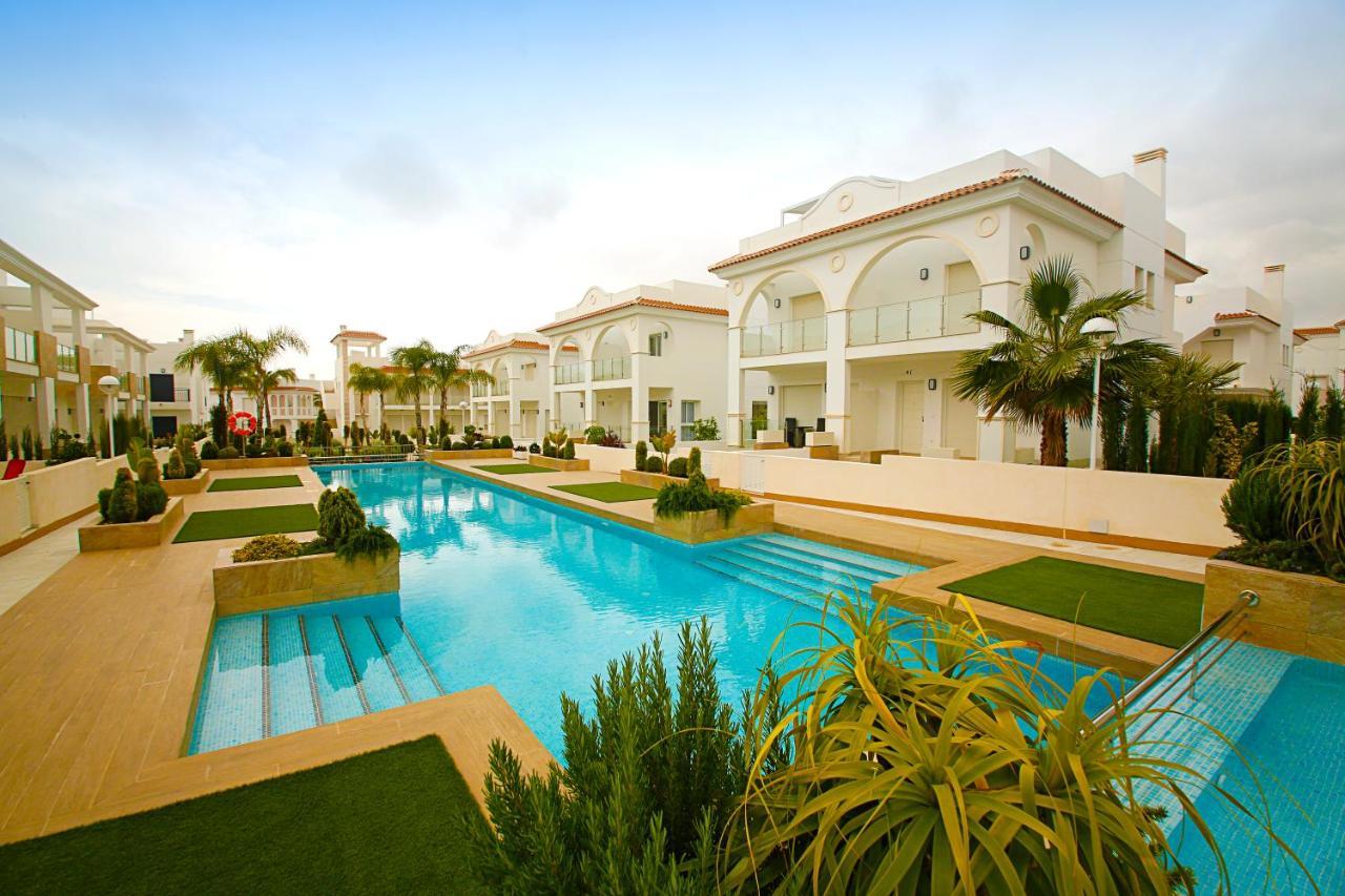 Luxury Bungalow Allegra 43 With Ac And Pool Ciudad Quesada Esterno foto