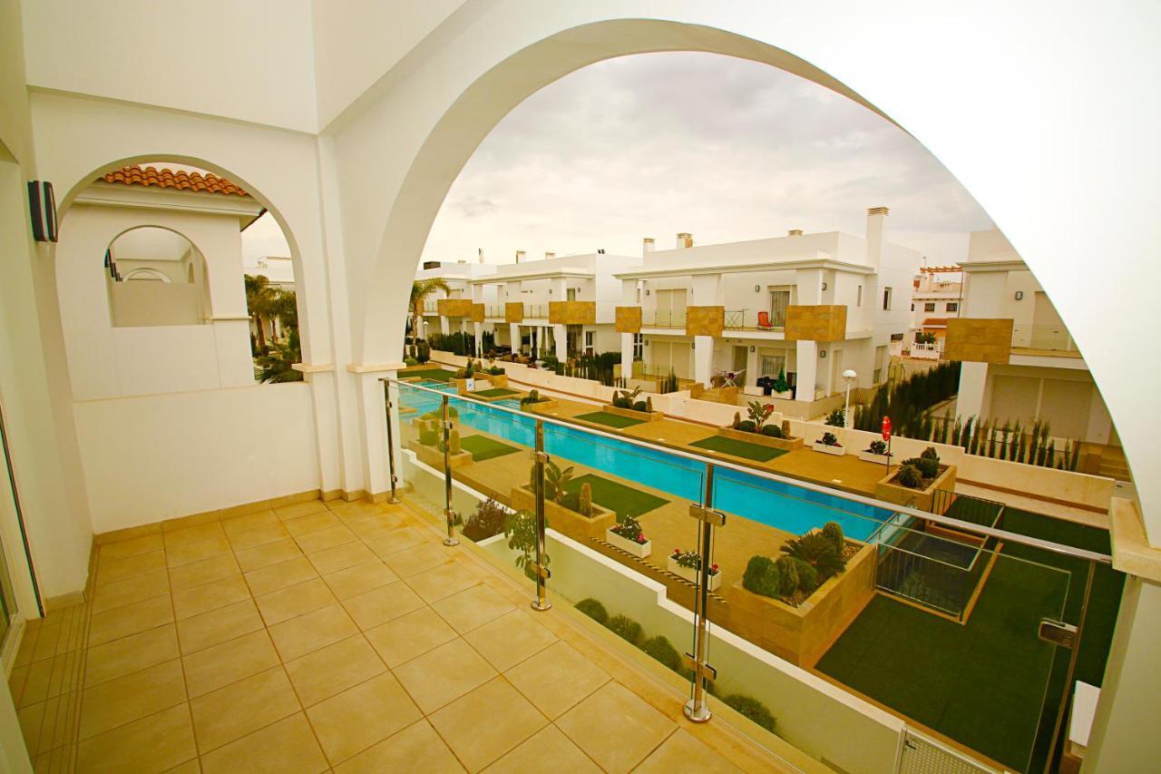 Luxury Bungalow Allegra 43 With Ac And Pool Ciudad Quesada Esterno foto